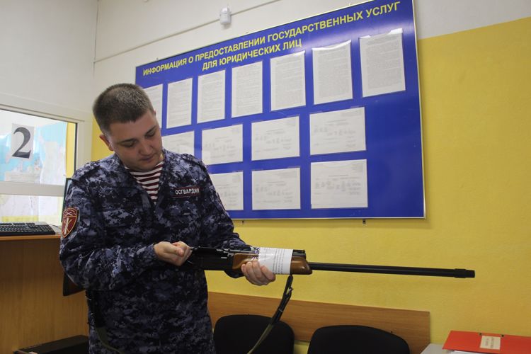 Не позднее чем за месяц: Росгвардия информирует жителей Ненецкого автономного округа о сроках продления разрешений на оружие