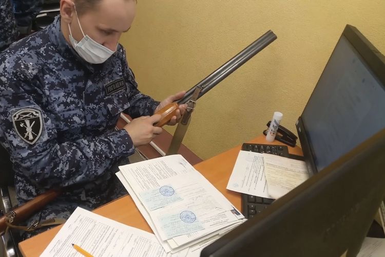Росгвардия НАО информирует об условиях региональной программы по добровольной сдаче незаконно хранящегося оружия