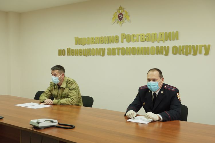 Сотрудников и работников вневедомственной охраны Росгвардии НАО поздравили с профессиональным праздником