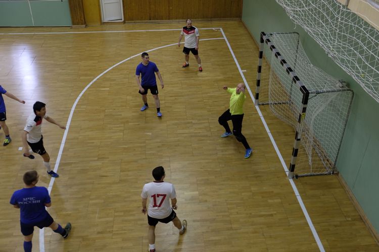 Со счётом 10:1 сборная Росгвардии вышла в полуфинал окружного Турнира «Динамо» по мини-футболу в Нарьян-Маре