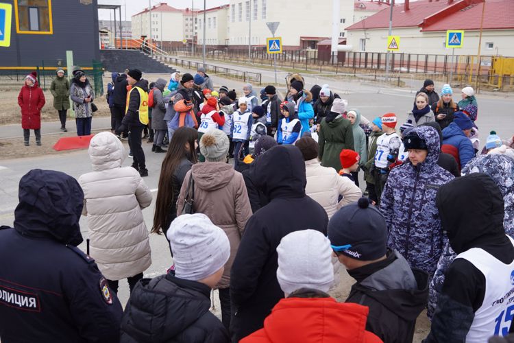 В Нарьян-Маре Росгвардия и полиция обеспечили безопасность массового пробега в честь 77-летия Победы 