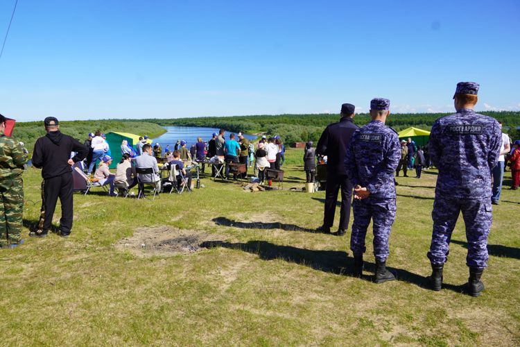 В Ненецком автономном округе Росгвардия и полиция обеспечили безопасность празднования Дня рыбака