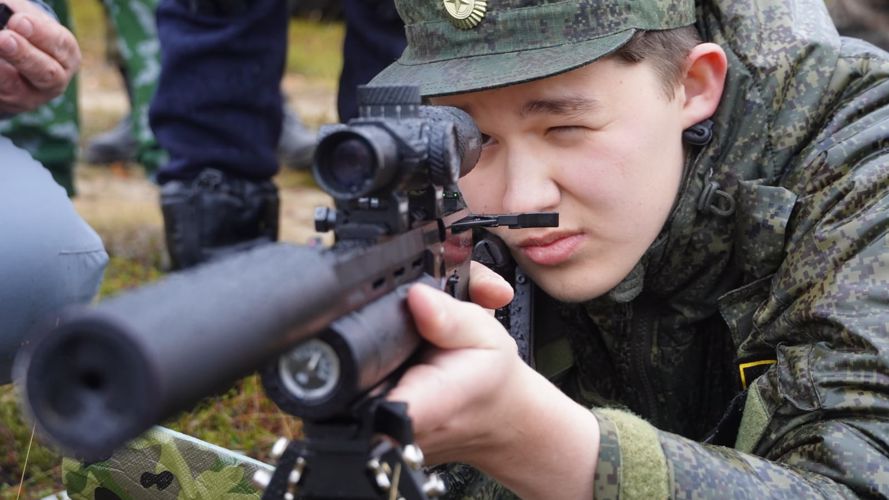 В Ненецком автономном округе при поддержке Росгвардии провели детскую военно-патриотическую игру «Юный защитник»