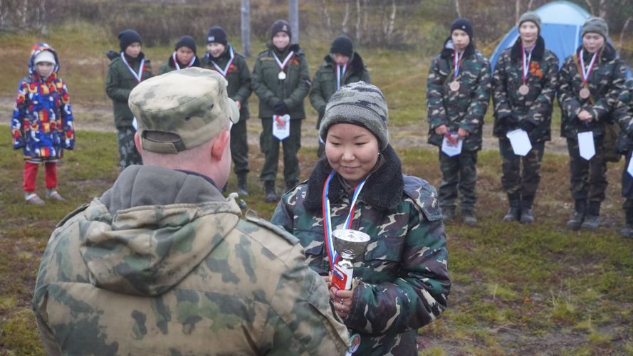 В Ненецком автономном округе при поддержке Росгвардии провели детскую военно-патриотическую игру «Юный защитник»