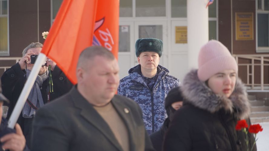 В Нарьян-Маре офицеры и ветераны Росгвардии почтили память воинов-интернационалистов