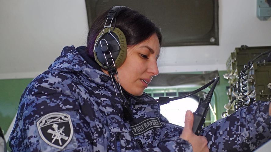 «Понимаю, что не зря живу»: Многодетная военнослужащая Росгвардии из Нарьян-Мара рассказала о секретах семейного счастья