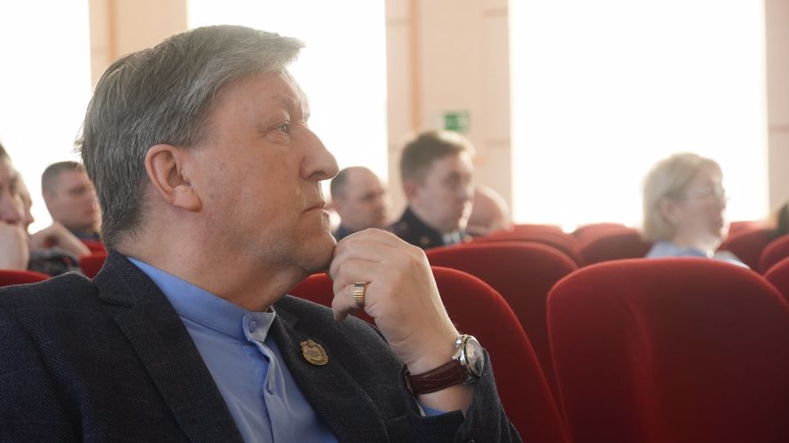 В Нарьян-Маре росгвардейцы вместе с коллегами приняли участие в просветительском форуме Российского общества «Знание»