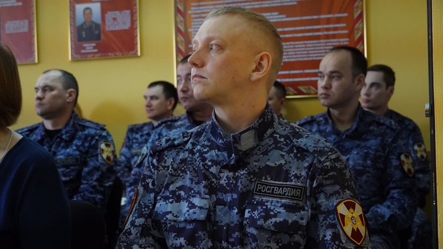 Росгвардейцев Ненецкого автономного округа наградили за отличие в службе