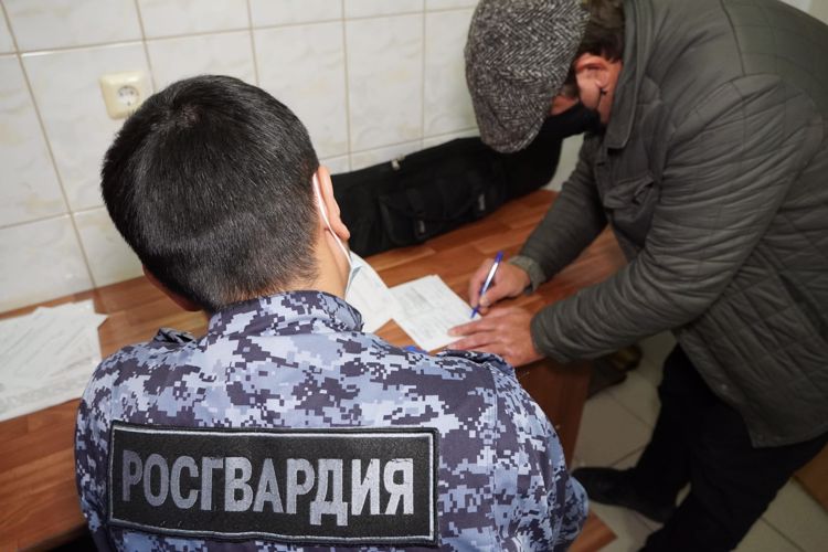 Росгвардия объясняет жителям НАО, как не лишиться охотничьего ружья за просроченный штраф