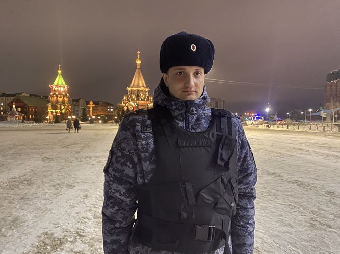 Росгвардия и полиция обеспечили безопасность участников празднования Пасхи в Нарьян-Маре