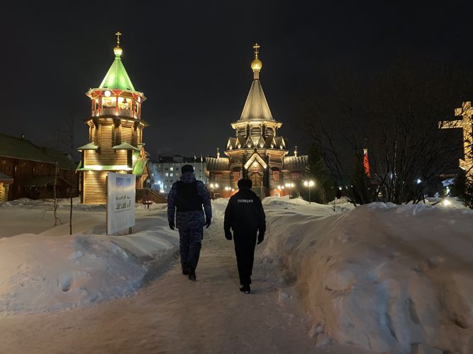 Росгвардия и полиция обеспечили безопасность участников празднования Пасхи в Нарьян-Маре