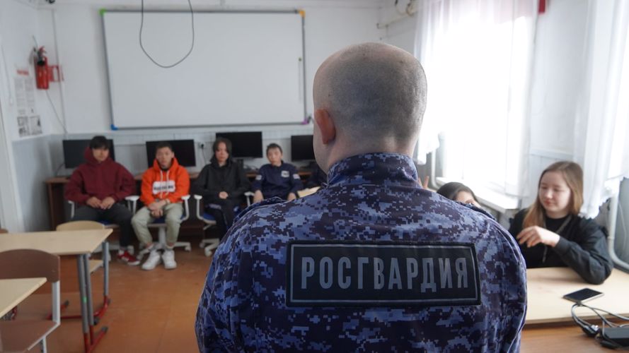 Школьникам Ненецкого автономного округа рассказали о службе в Росгвардии