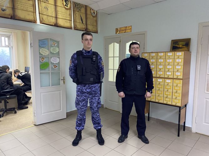В Нарьян-Маре Росгвардия и полиция обеспечили безопасность более тысячи участников Библионочи–2023