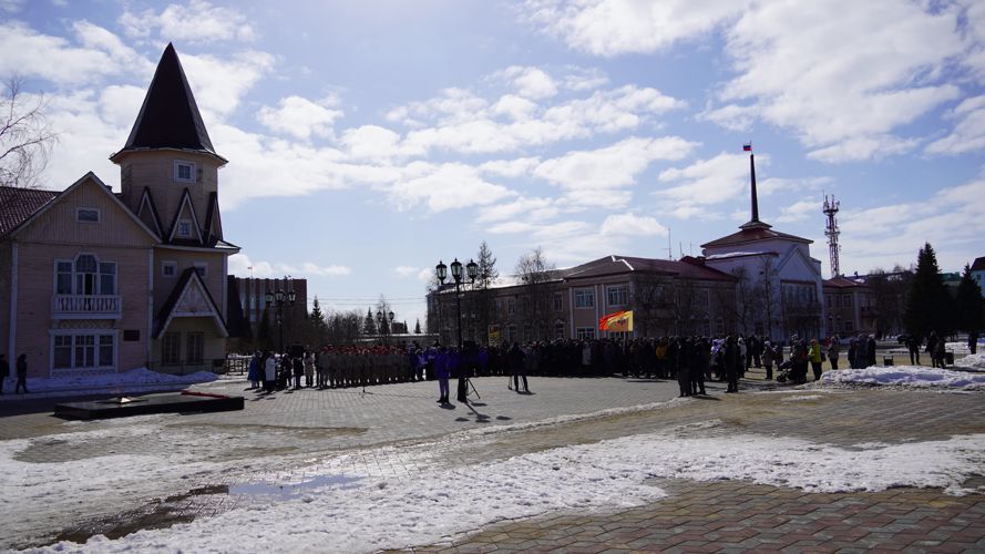 В Нарьян-Маре росгвардейцы приняли участие в торжественном открытии патриотических акций ко Дню Победы