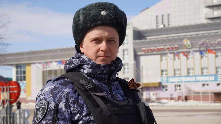 В Нарьян-Маре росгвардейцы приняли участие в торжественном открытии патриотических акций ко Дню Победы