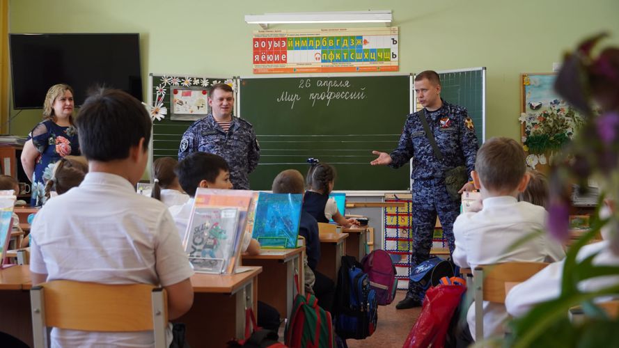 Росгвардейцы рассказали школьникам Нарьян-Мара о мужестве ликвидаторов последствий аварии на Чернобыльской АЭС