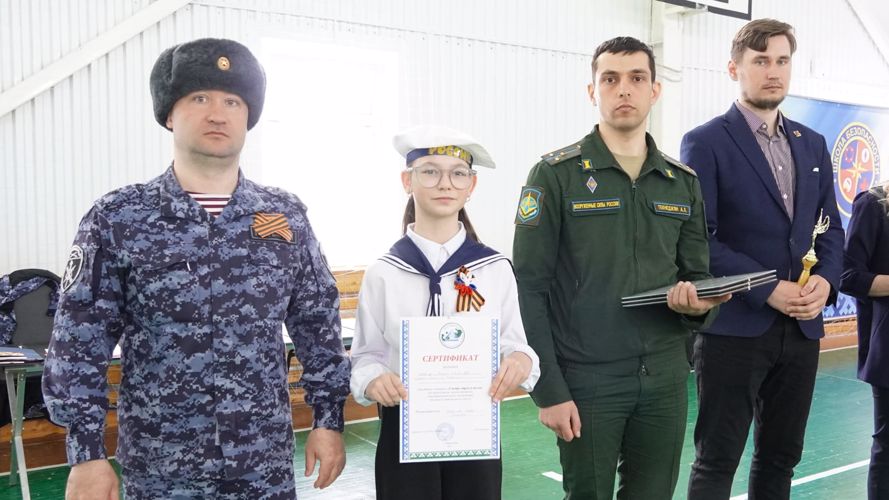 В Нарьян-Маре офицер Росгвардии возглавил жюри регионального конкурса строя и песни среди школьников
