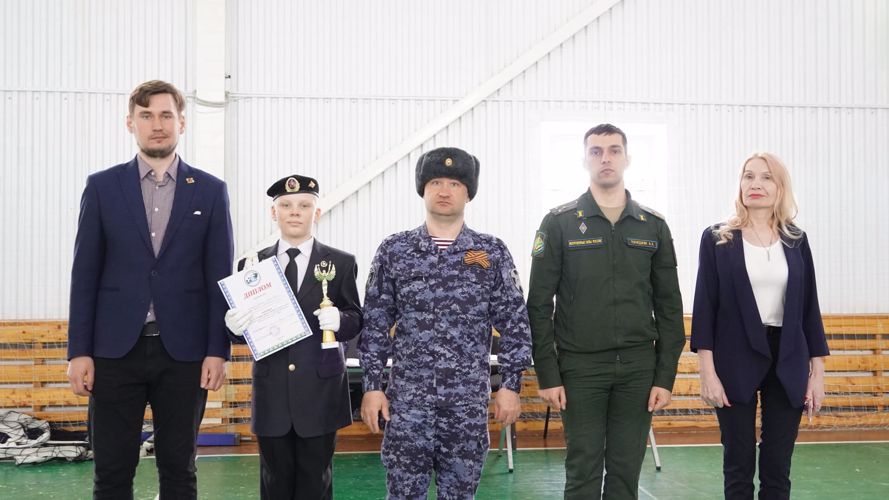 В Нарьян-Маре офицер Росгвардии возглавил жюри регионального конкурса строя и песни среди школьников