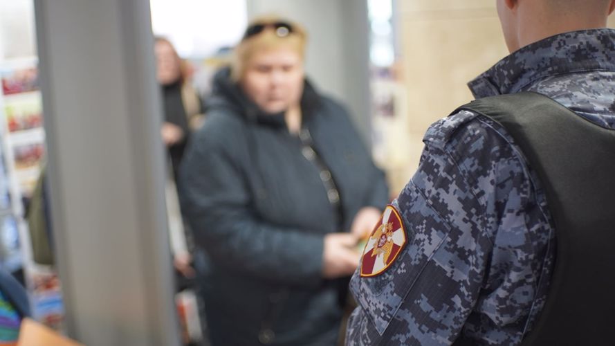В Нарьян-Маре Росгвардия и полиция обеспечили безопасность участников мероприятий в честь Дня весны и труда