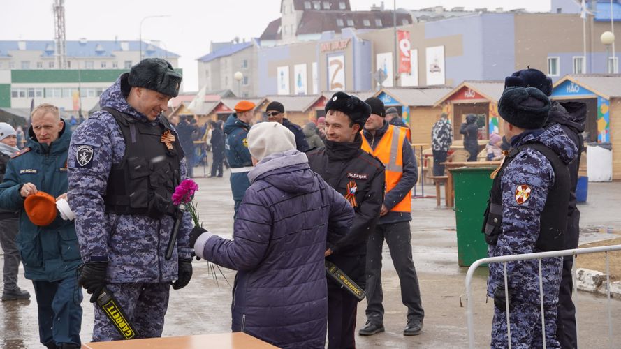 В Нарьян-Маре Росгвардия и полиция обеспечили безопасность празднования Дня Победы