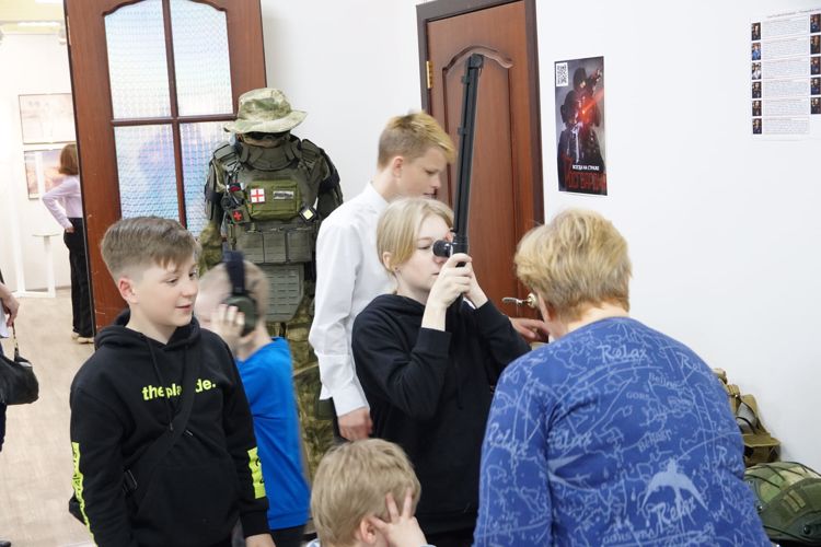 В Нарьян-Маре Росгвардия открыла интерактивную выставку для участников акции «Ночь музеев»