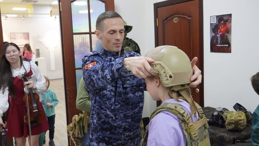 В Нарьян-Маре Росгвардия открыла интерактивную выставку для участников акции «Ночь музеев»