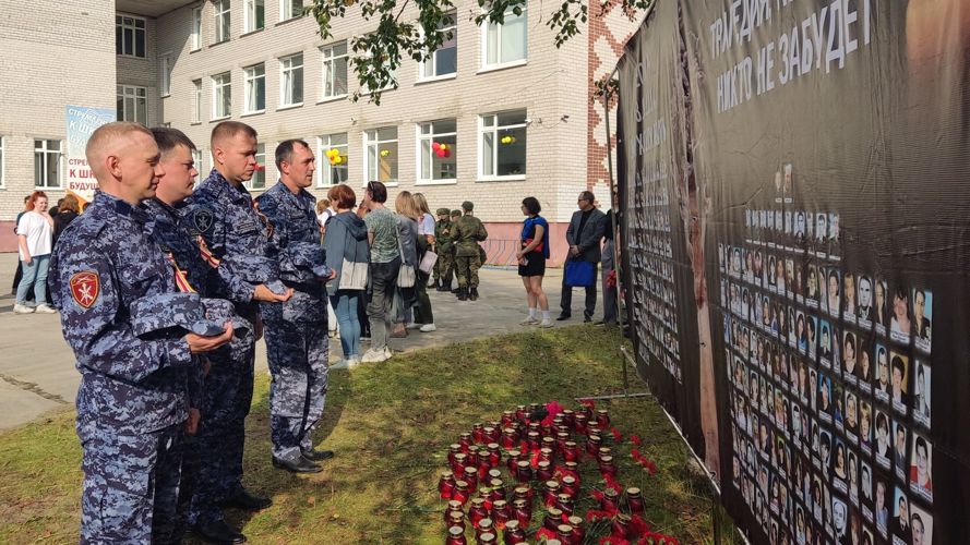 Росгвардейцы Нарьян-Мара почтили память жертв Второй мировой войны и трагедии в школе Беслана