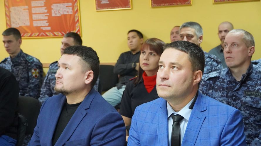 В НАО коллектив вневедомственной охраны Росгвардии поздравили с профессиональным праздником