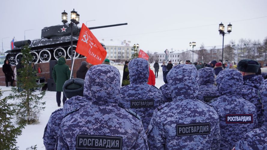 В Ненецком округе Росгвардия приняла участие в открытии сквера Победы