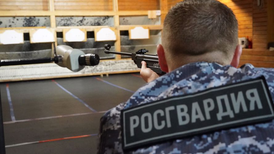 В Нарьян-Маре росгвардейцы приняли участие в динамовских соревнованиях по пулевой стрельбе