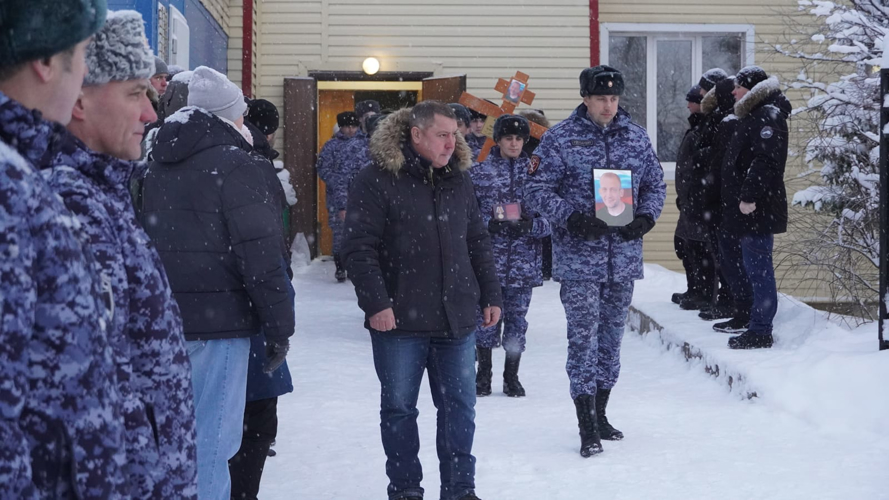 В Нарьян-Маре простились с военнослужащим Росгвардии Андреем Ануфриевым