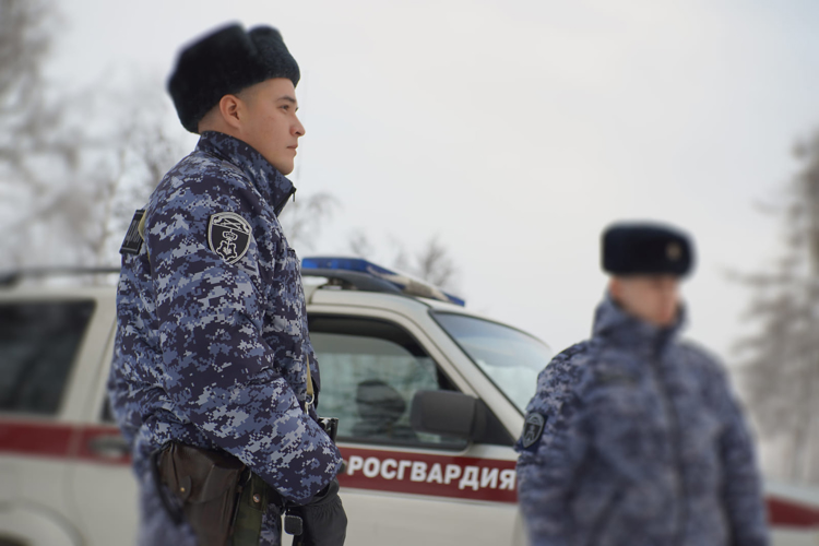 За неделю в Нарьян-Маре автопатрули Росгвардии 10 раз выезжали на помощь людям