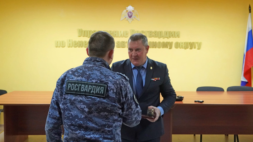 Росгвардейцам Ненецкого автономного округа вручили медали за участие в спецоперации