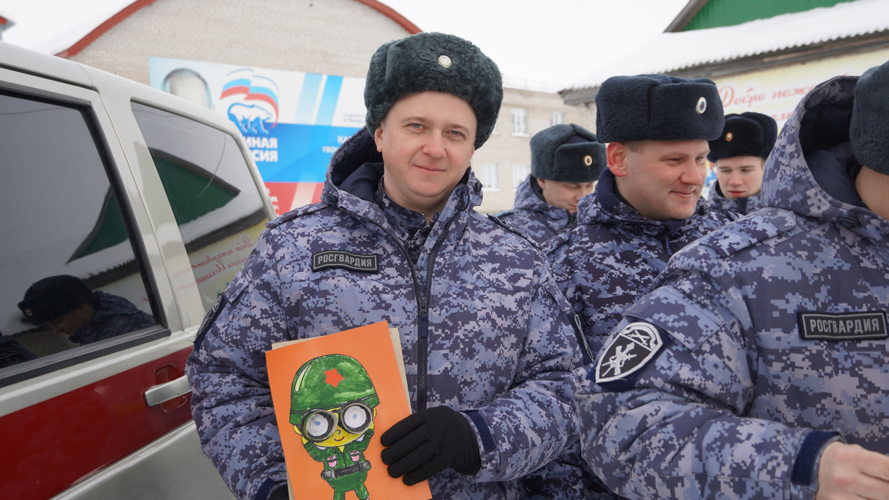 В Ненецком округе росгвардейцы провели военно-патриотические мероприятия для школьников и студентов