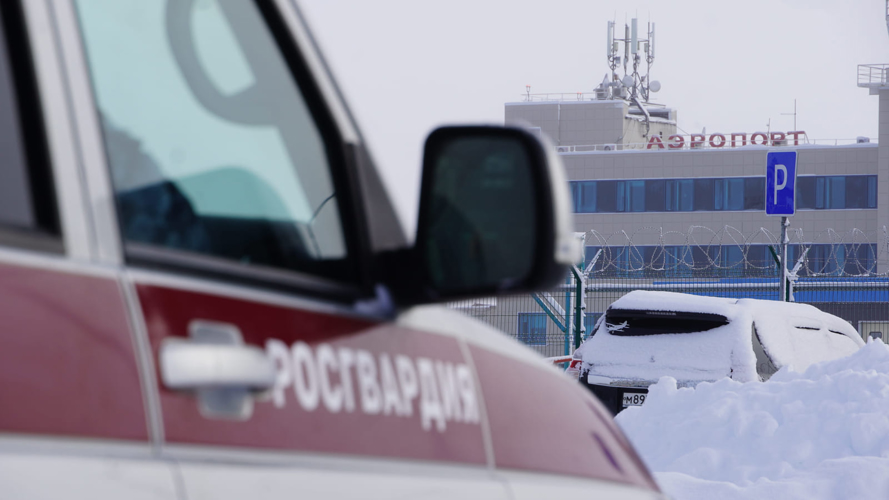 В Нарьян-Маре Росгвардия приняла участие в учениях по пресечению теракта на воздушном тран