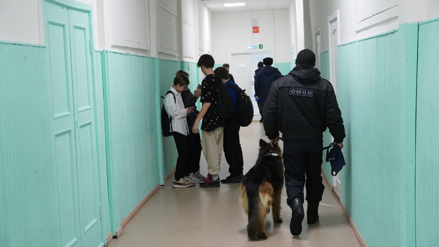 Росгвардия приняла участие в обеспечении безопасности президентских выборов на территории НАО