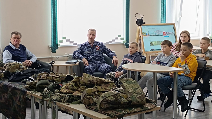 В Нарьян-Маре ветеран Росгвардии рассказал молодежи об участии в ликвидации последствий Чернобыльской катастрофы