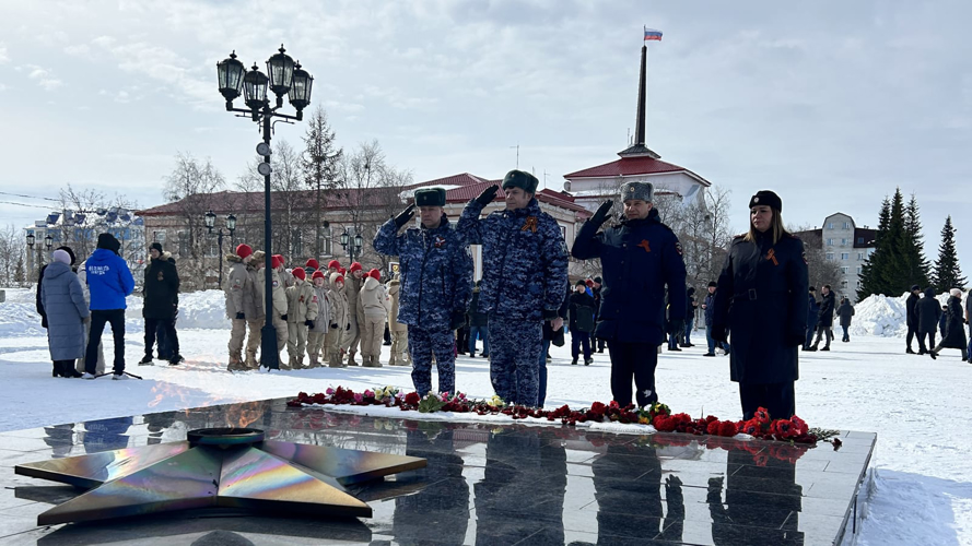 В НАО Росгвардия и полиция обеспечили безопасность старта военно-патриотических акций в честь Дня Победы