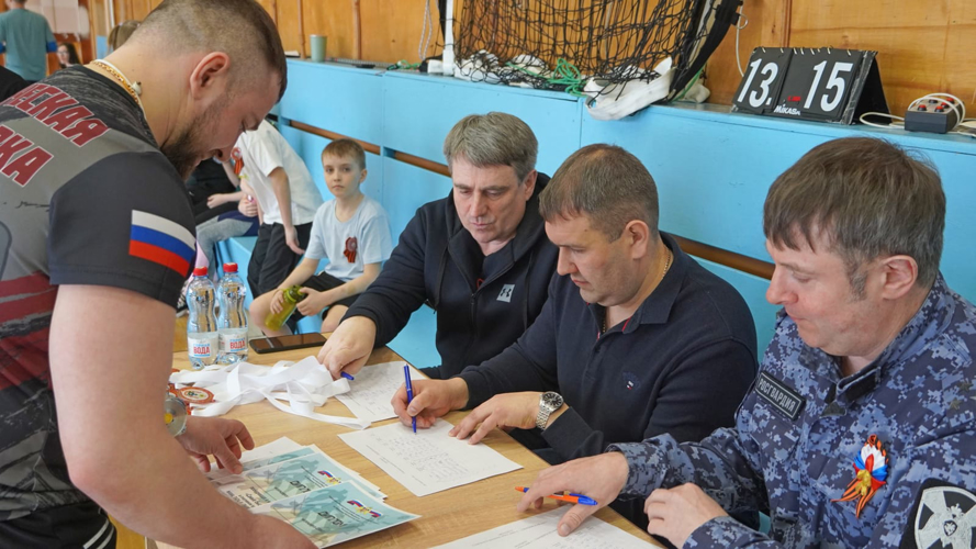 В Нарьян-Маре Росгвардия провела семейный спортивный праздник