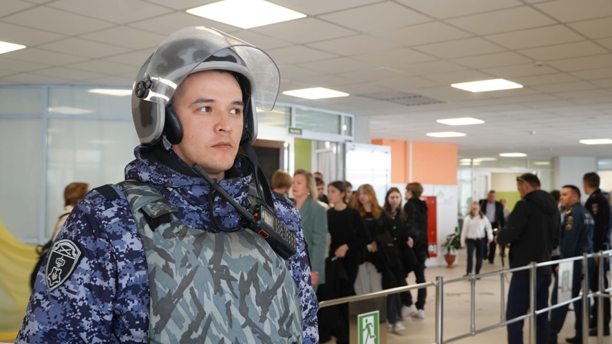 В Нарьян-Маре росгвардейцы приняли участие во Всероссийских учениях по антитеррористической безопасности