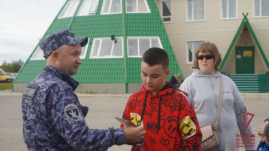 В Ненецком автономном округе Росгвардия наладила диалог с творческой молодежью на фестивале «Неформат83»