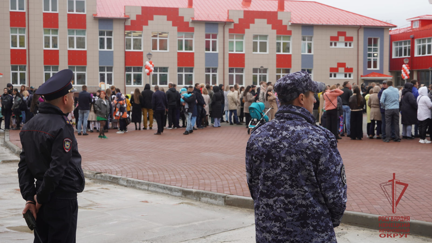 В НАО росгвардейцы обеспечили безопасность почти пяти тысяч участников празднования Дня знаний