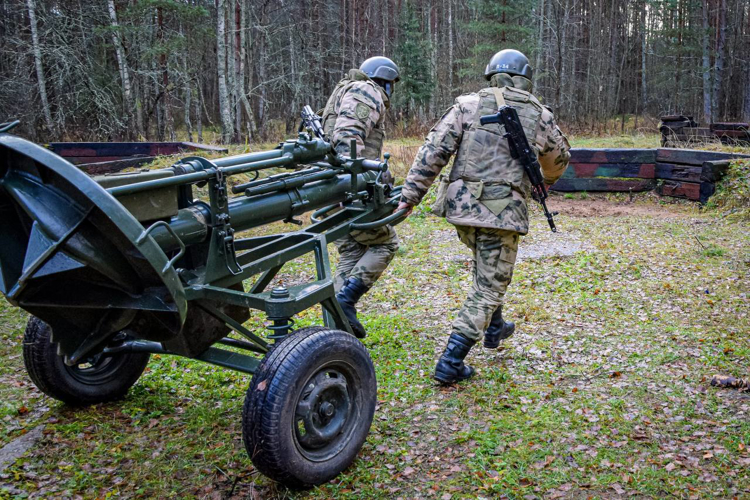 Артиллеристы Росгвардии из Ненецкого автономного округа отмечают профессиональный праздник