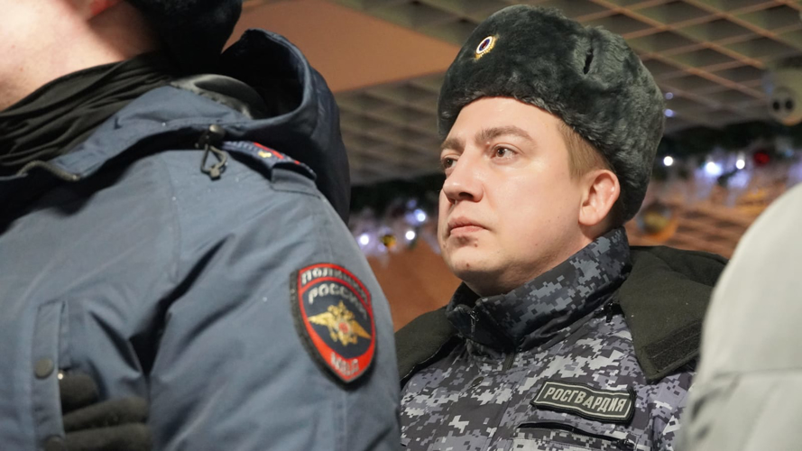 В НАО Росгвардия и полиция обеспечили безопасность более 2300 участников встречи Нового года