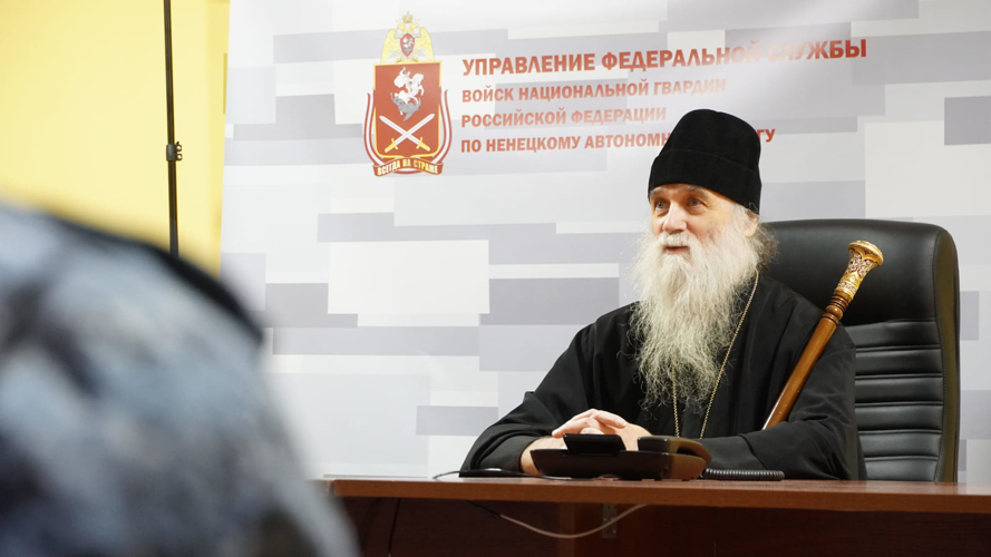В преддверии Крещения Господня православный епископ благословил росгвардейцев НАО на службу Отечеству