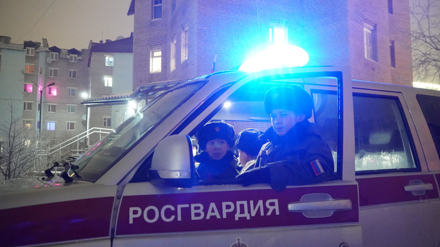 В Нарьян-Маре росгвардейцы провели мастер-классы для юных воспитанников «Гвардейской смены»