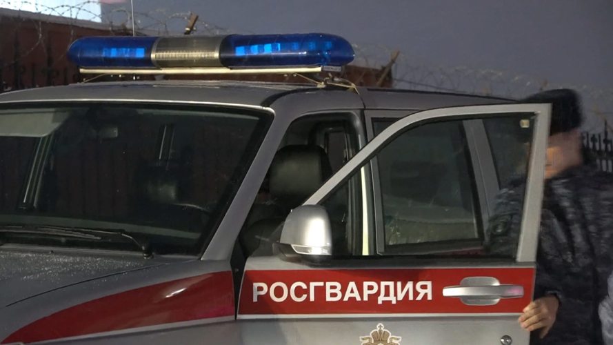 Драка, угроза ножом и пьяный в МФЦ – на какие сообщения выезжали автопатрули Росгвардии в НАО