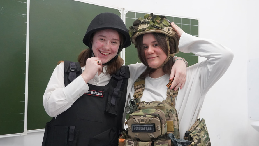 Пушкин и военное образование – школьникам НАО рассказали о вузах Росгвардии