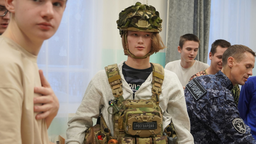 Пушкин и военное образование – школьникам НАО рассказали о вузах Росгвардии