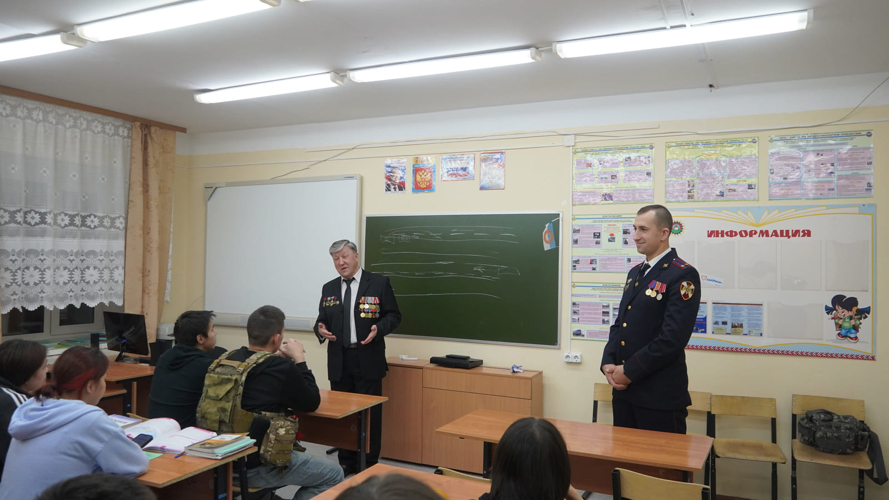 Молодежь Ненецкого автономного округа познакомили с воинами-интернационалистами и вузами Росгвардии